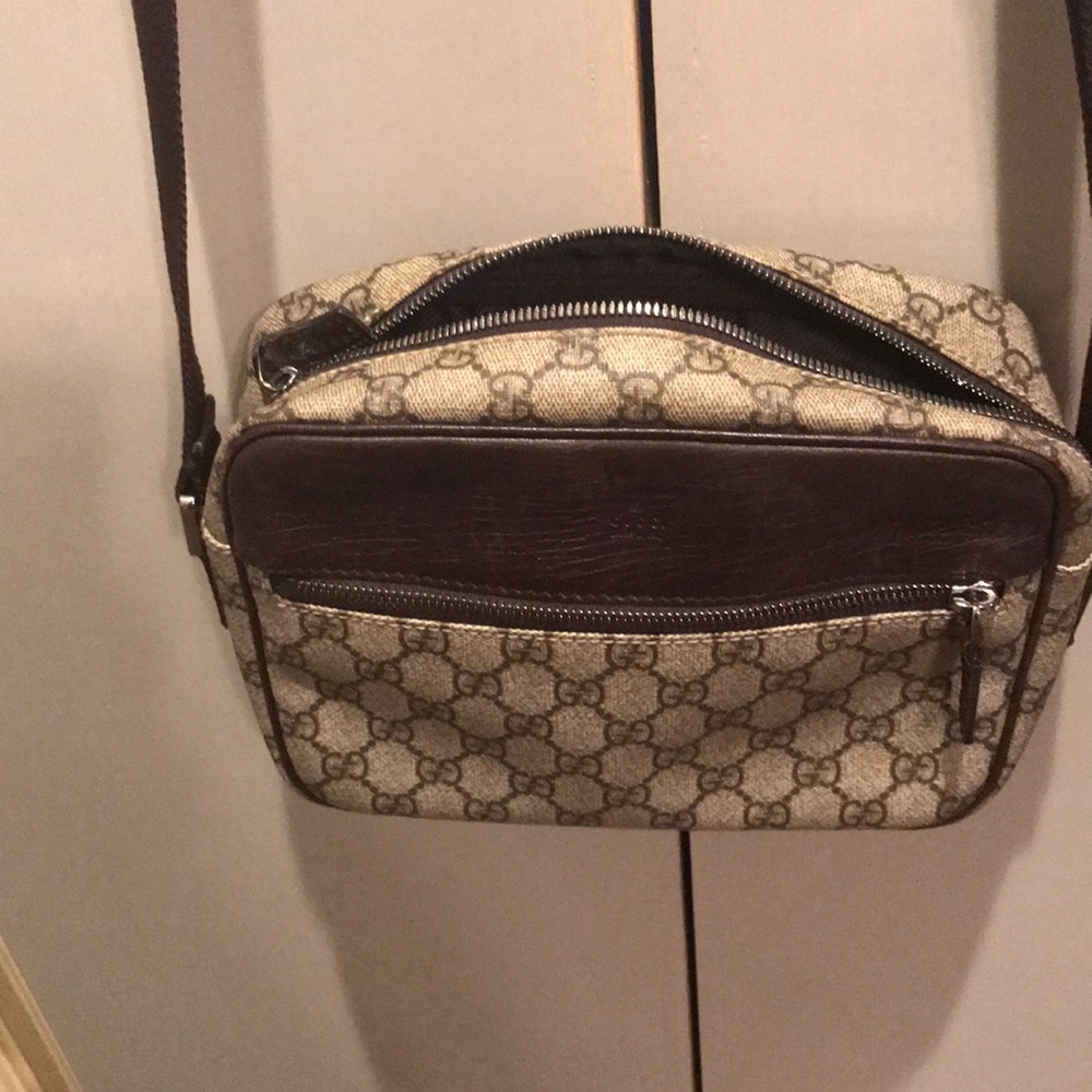 GUCCI Supreme Gg Brown Coated Canvas CrossBody Bag